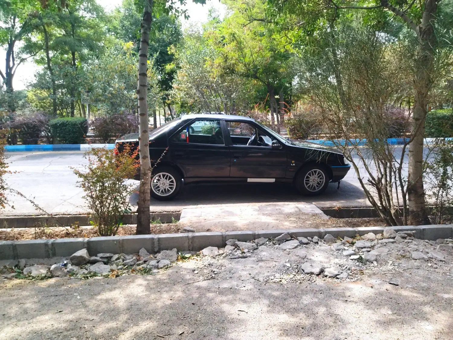 پژو ۴۰۵ مدل ۸۱|خودرو سواری و وانت|تبریز, |دیوار