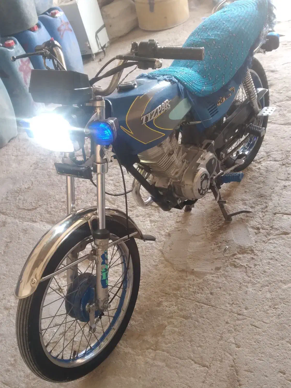 نقدی|موتورسیکلت|خاش, |دیوار