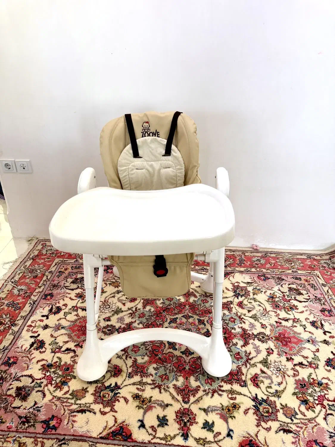 صندلی غذای کودک|تخت و صندلی بچه|میاندوآب, |دیوار