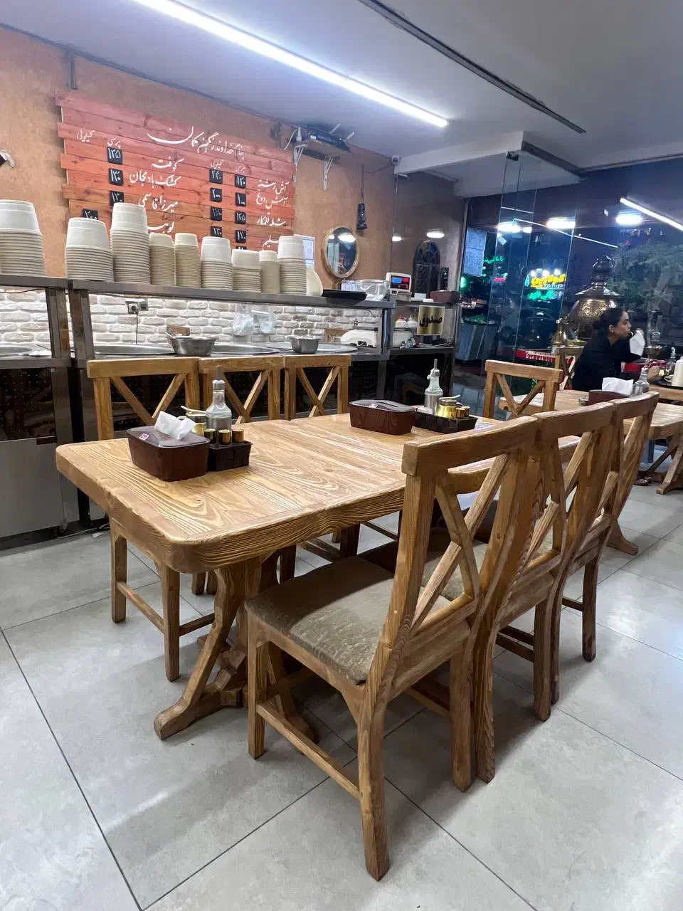 میز و صندلی رستوران کافه|کافی‌شاپ و رستوران|تهران, سردارجنگل|دیوار