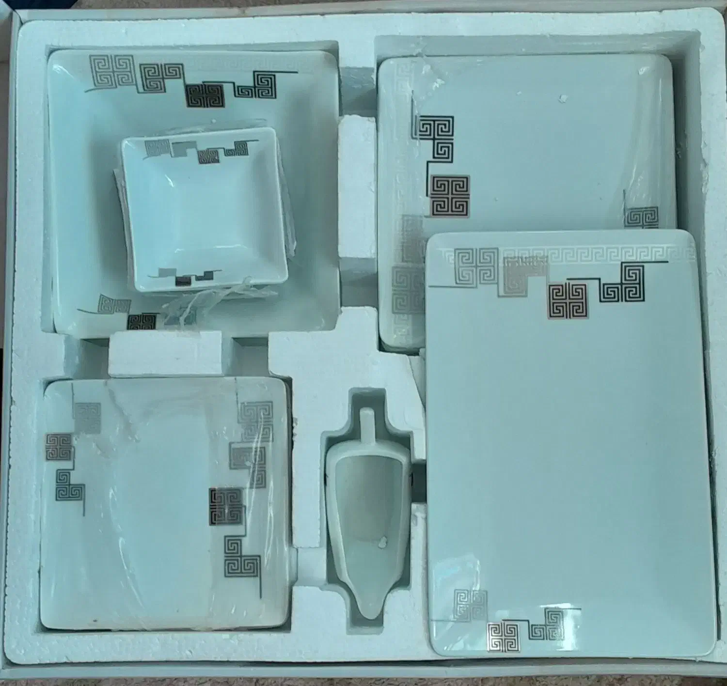 سرویس چینی پذیرایی|سرویس روتختی|خمینی‌شهر, |دیوار