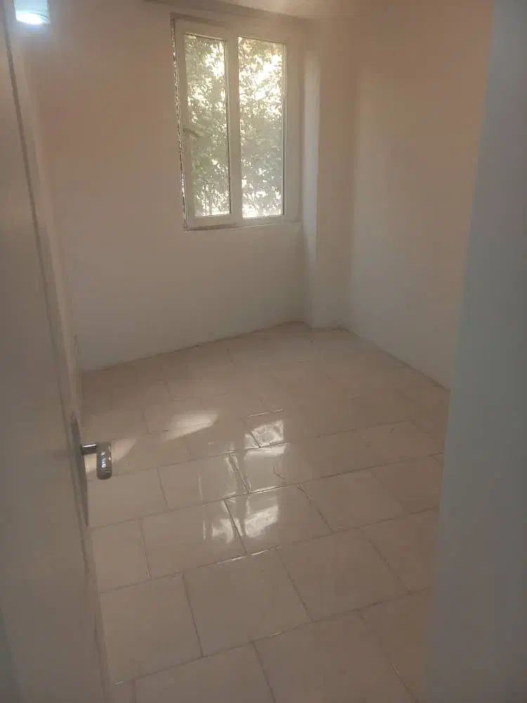 ۶۲متر آسانسور و انباری و بالکن رهن کامل