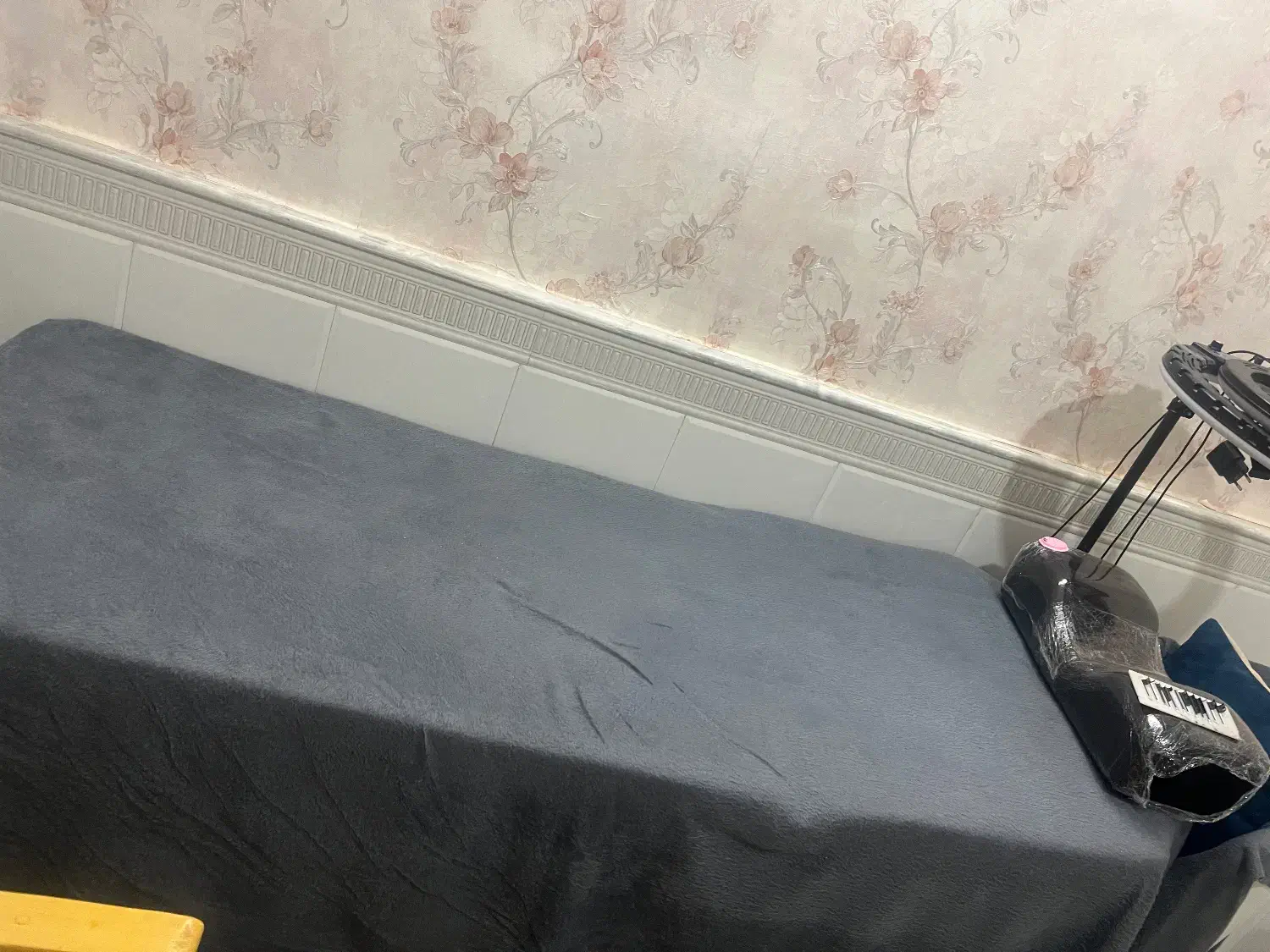 ترولی و تخت مژه و صندلی|آرایشگاه و سالنهای زیبایی|کاشان, فاز ۲ ناجی آباد|دیوار