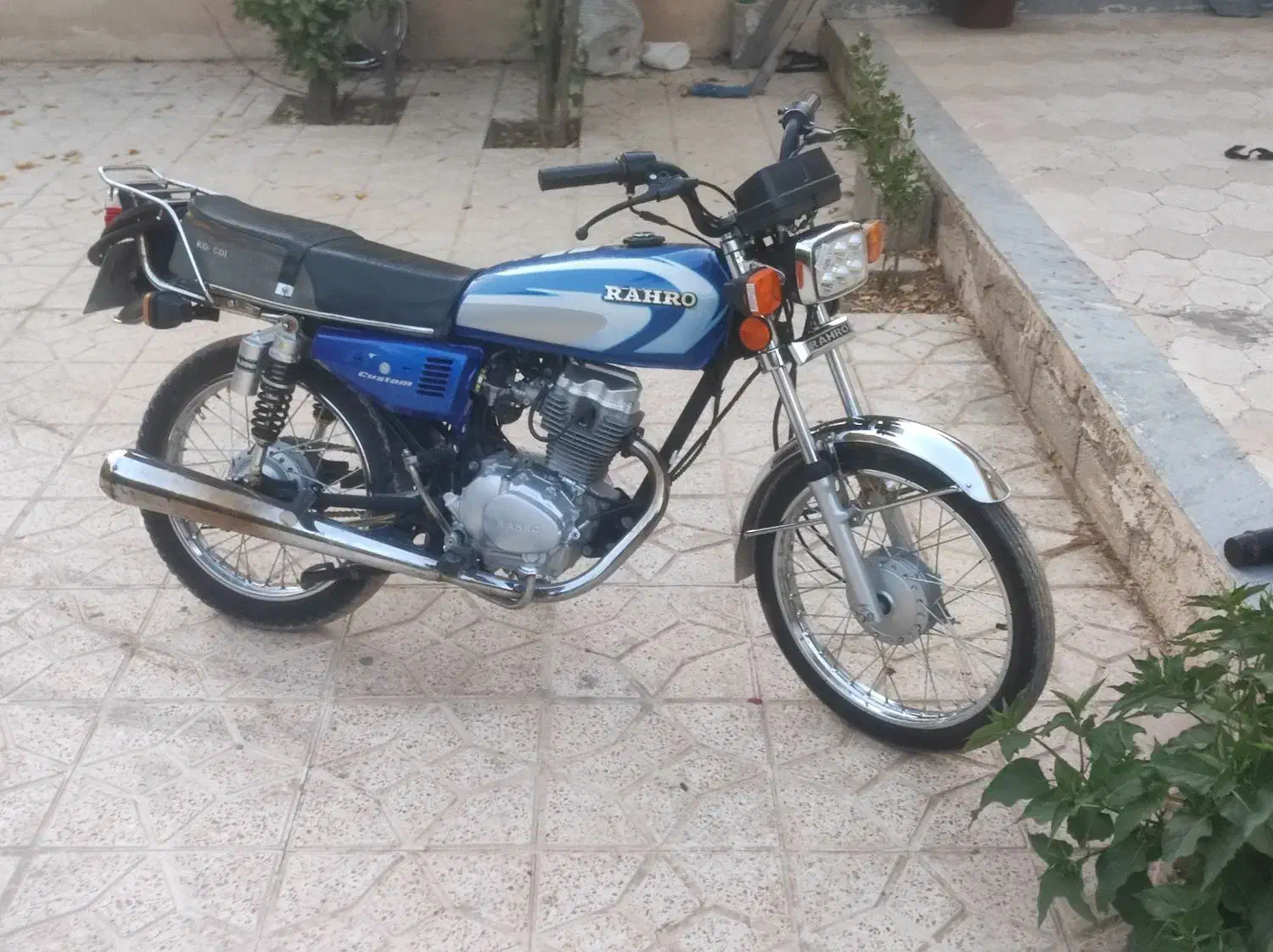 رهرو ۴۰۱ مدارک کامل|موتورسیکلت|شیراز, ستارخان|دیوار