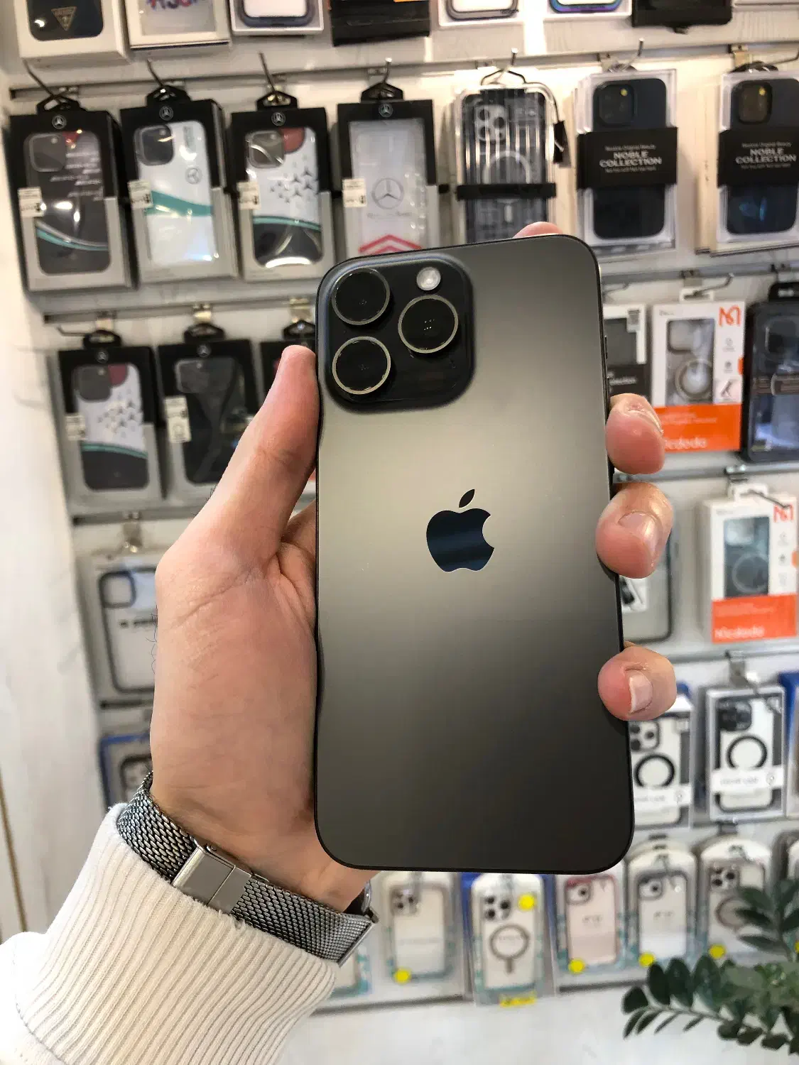 15pro max (256G-ZAA) باتری ۹۳٪|موبایل|مشهد, بهشت|دیوار