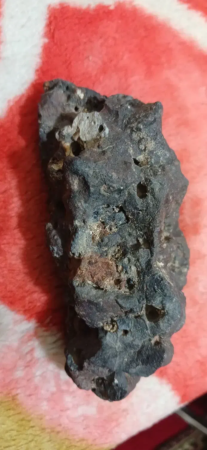 شهاب سنگ|کلکسیون اشیاء عتیقه|برازجان, |دیوار