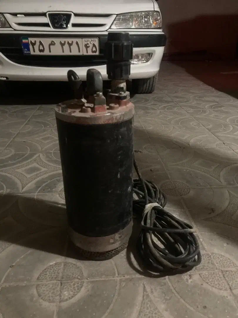 پمپ کف کش اسپیکو یک ماه کارکرددرحدنو قیمت۱۹میلیون|ماشینآلات صنعتی|کرمان, |دیوار