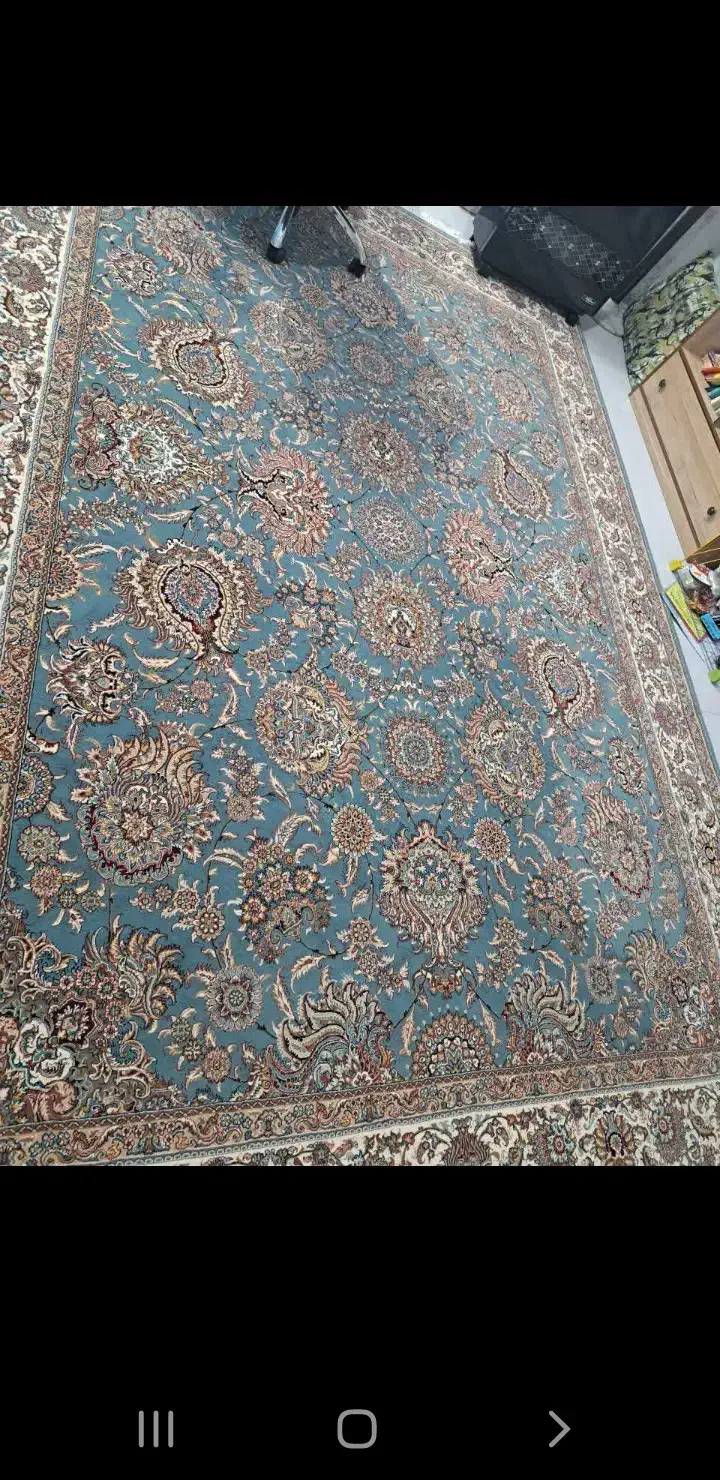 یک تخته فرش ۹متری افشان ۷۰۰شانه|فرش|محمدیه-قزوین, |دیوار