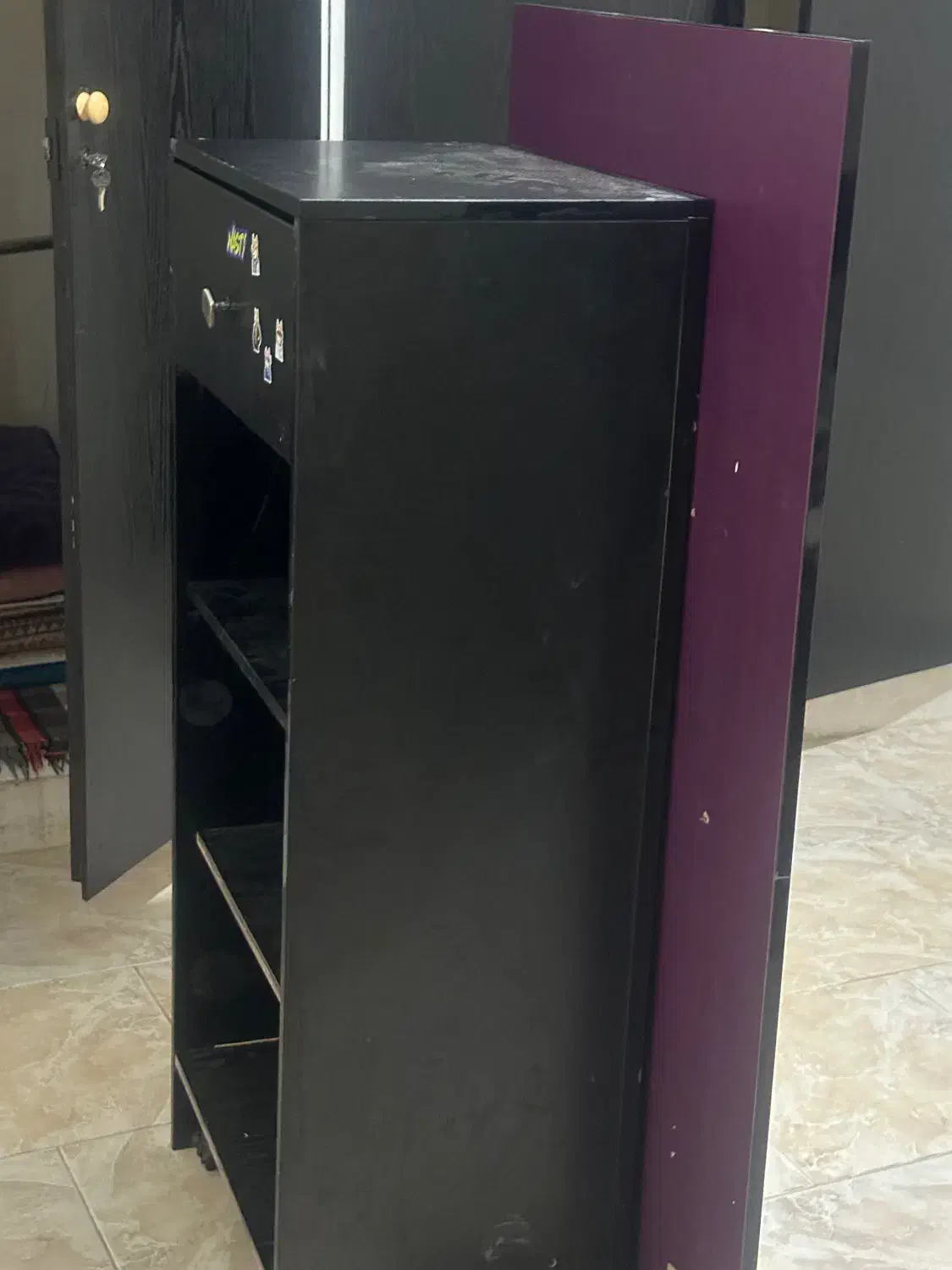 پیشخوان دارای سه طبقه و یک کشو|کتابخانه، شلف، قفسههای دیواری|شیراز, درکی|دیوار