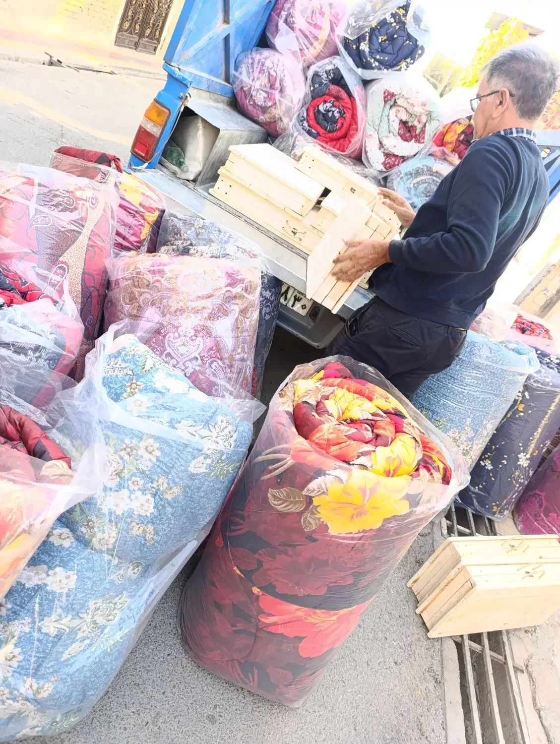 لحاف کرسی جاجیم طلاکوب|رختخواب، بالش، پتو|بهارستان, |دیوار