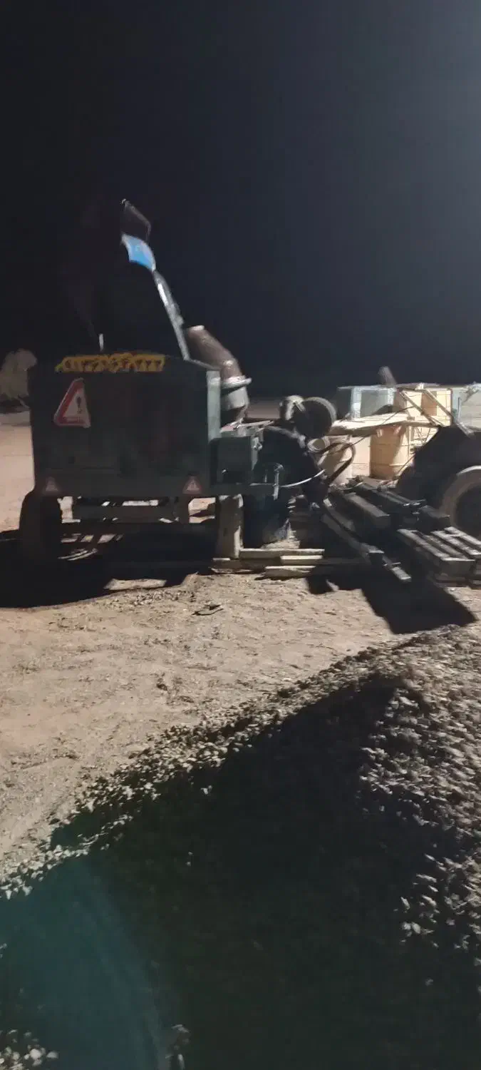 بتن ریزی خلاطه باماله پروانه|خدمات پیشه و مهارت|خمینی‌شهر, |دیوار