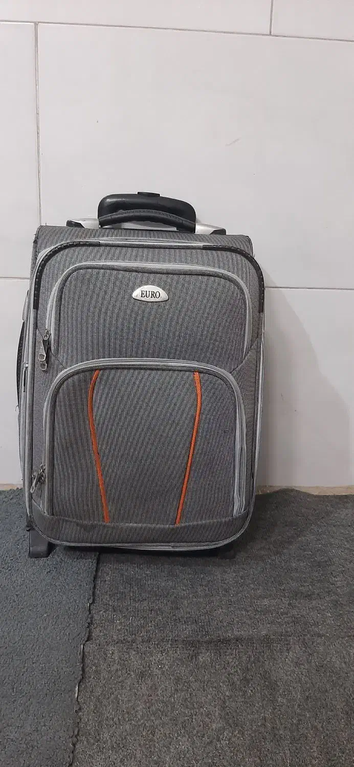 چمدان|کیف، کفش، کمربند|نسیم‌شهر, |دیوار