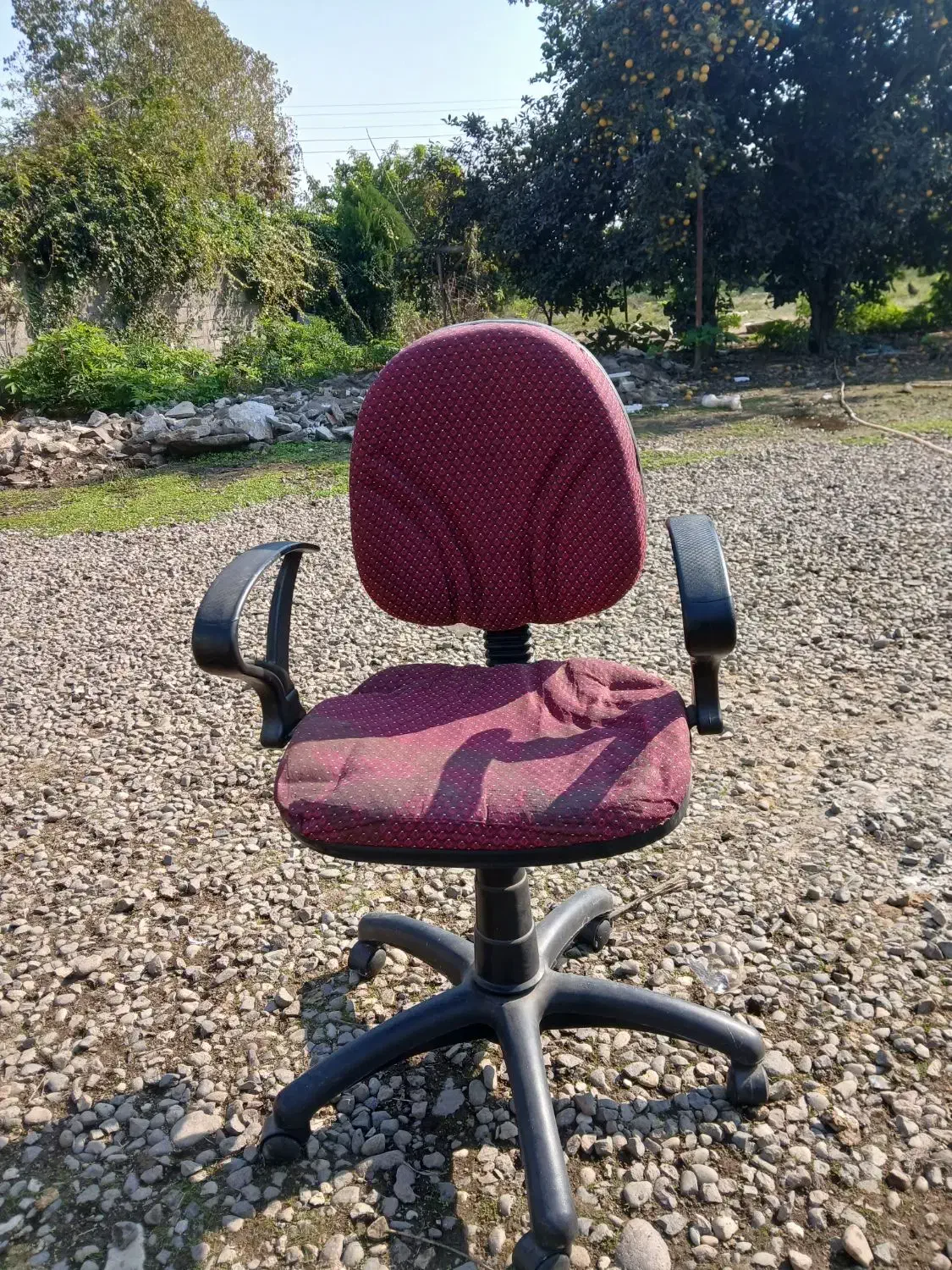 صندلی چرخدار کامپیوتر|صندلی و نیمکت|سیاهکل, |دیوار