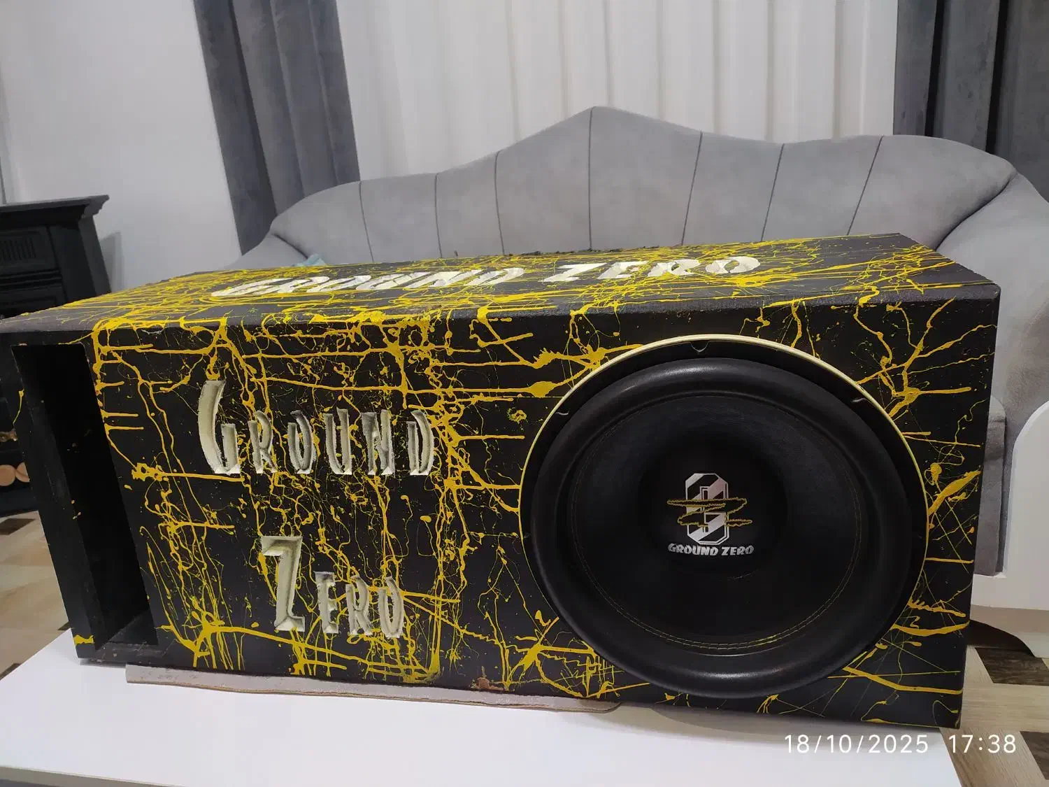 ساب ووفر گرندزیرو|صوتی و تصویری|رشت, شهریاران|دیوار