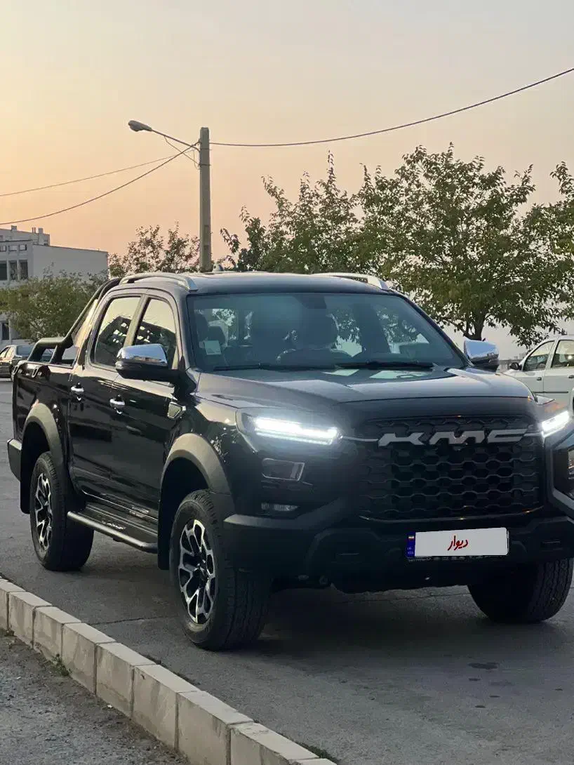 کی ام سی t9|خودرو سواری و وانت|همدان, |دیوار