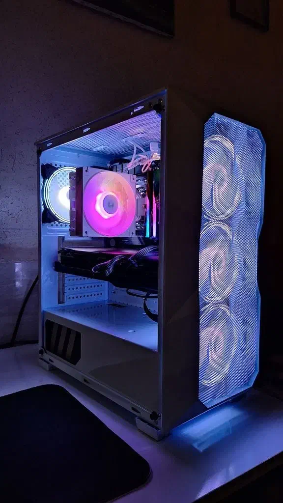 مشاوره رایگان و انجام تعمیرات کامپیوتر نصب برنامه‌|رایانه رومیزی|شوشتر, |دیوار