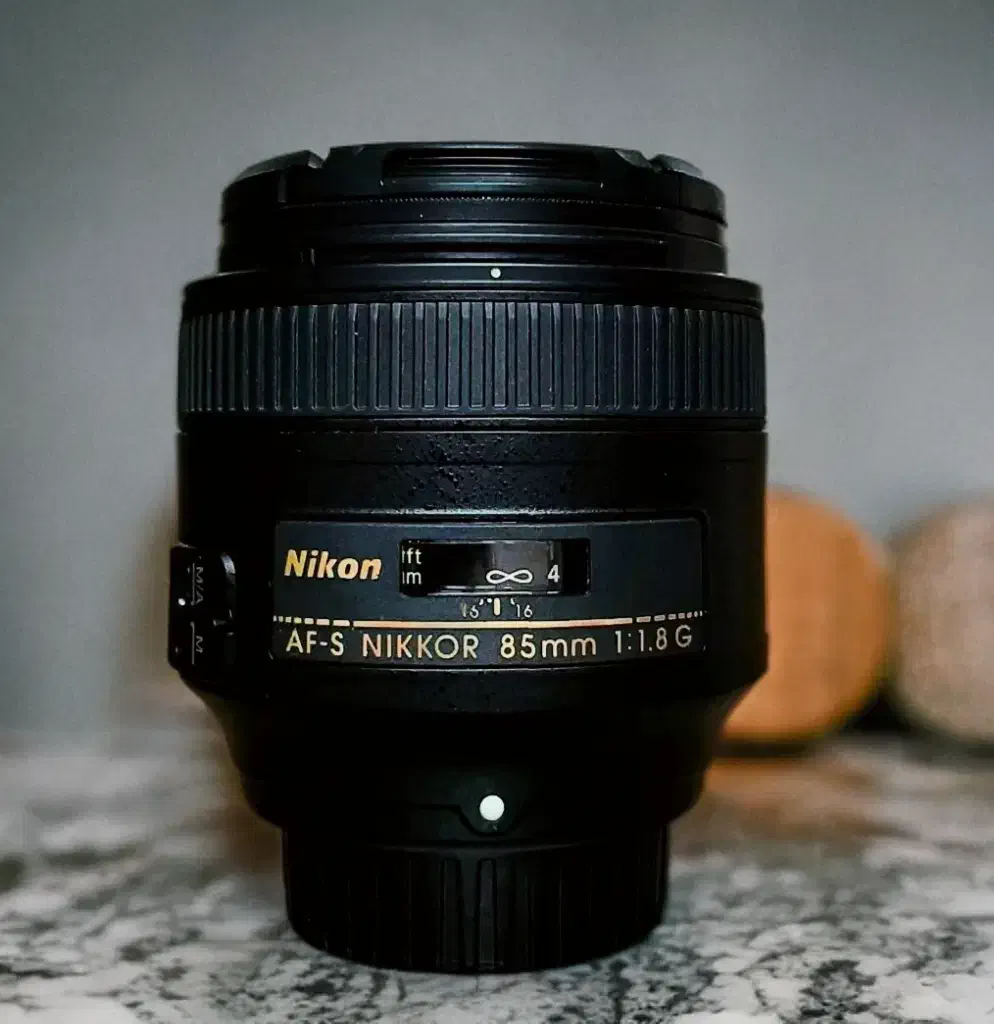 لنز 85mm f1.8 Nikon و 300-55 f3.5 Nikon|دوربین عکاسی و فیلم‌برداری|مشهد, آزادشهر|دیوار