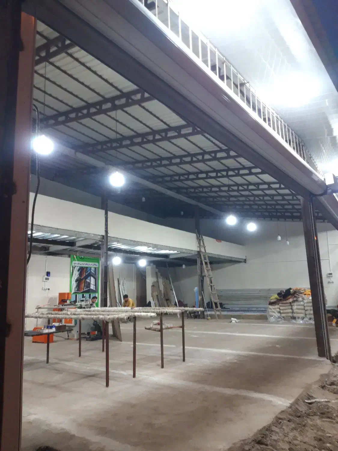 استاکار ماهر درب و پنجره دو جداره و شیشه دوجداره|استخدام صنعتی، فنی، مهندسی|رشت, هلال احمر|دیوار