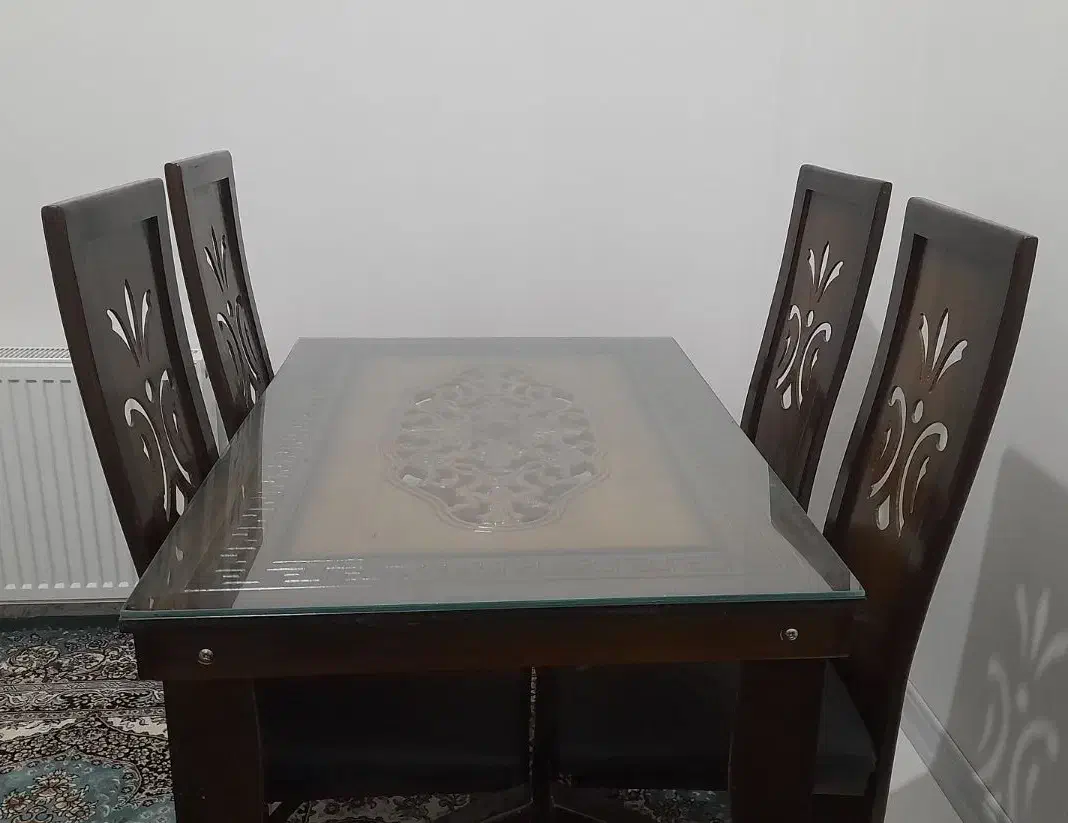 میزناهارخوری ۴نفره|میز و صندلی غذاخوری|گلپایگان, |دیوار