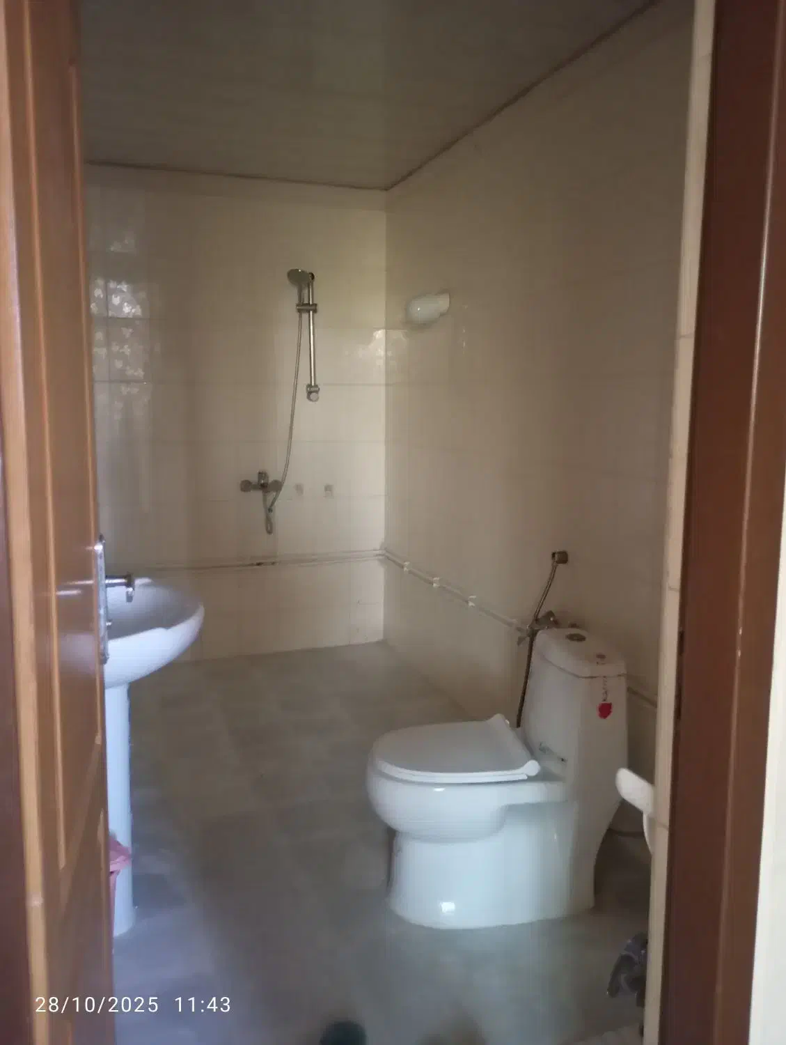 سوئیت اقامتی کوچک بزرگ در دل باغ کرمان|اجارهٔ کوتاه‌مدت ویلا و باغ|کرمان, |دیوار