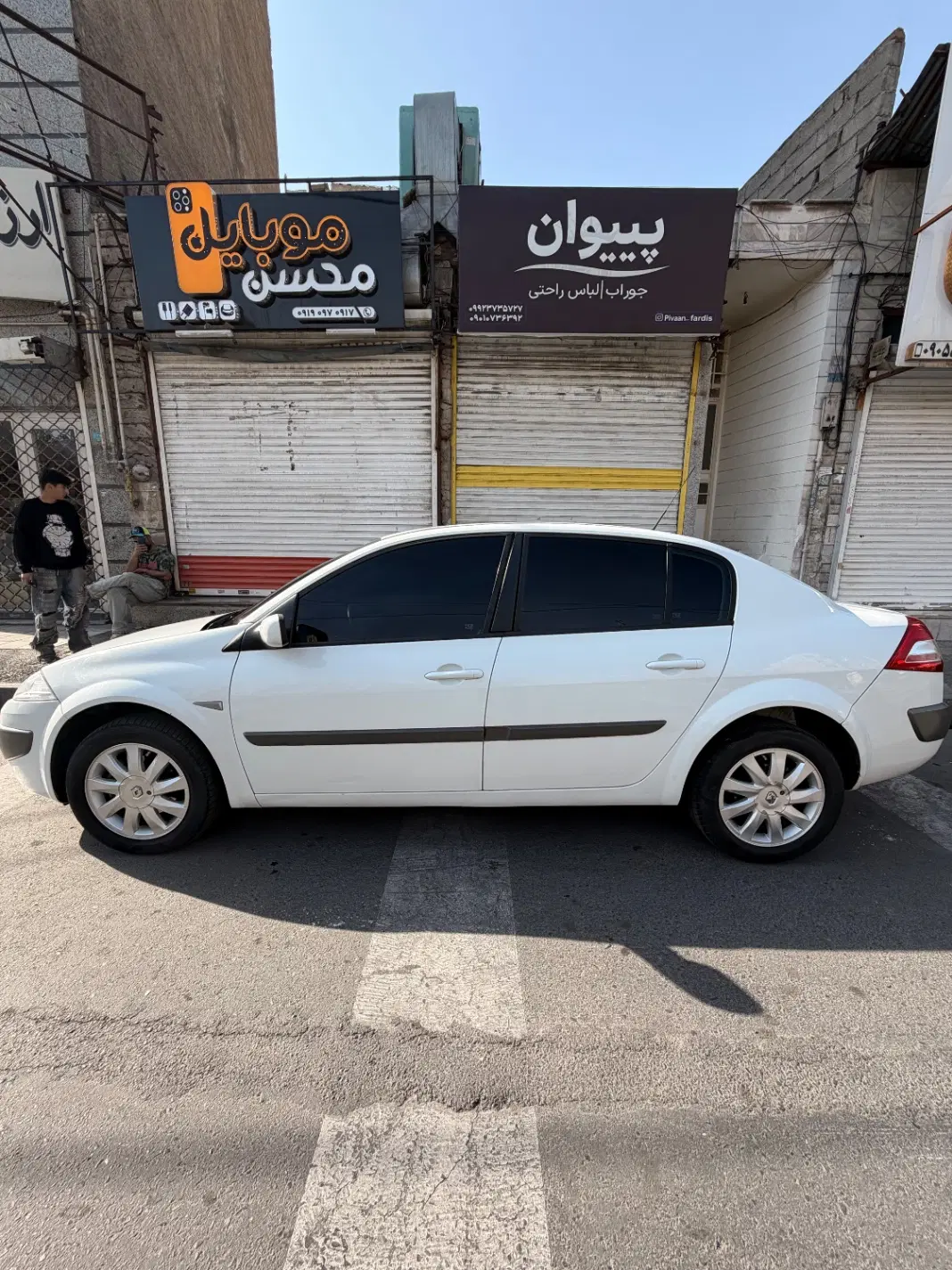 مگان ۲۰۰۰ بی رنگ|خودرو سواری و وانت|تهران, مرزداران|دیوار