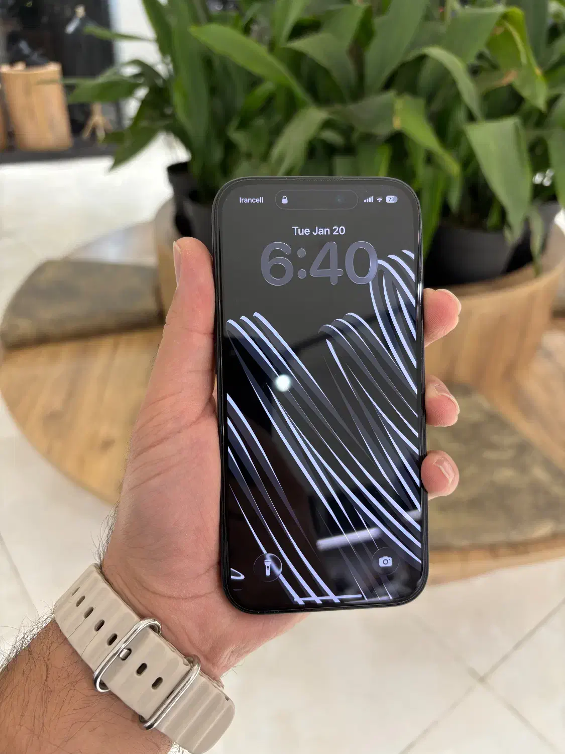 Iphone 15 normal|موبایل|مشهد, راه آهن|دیوار