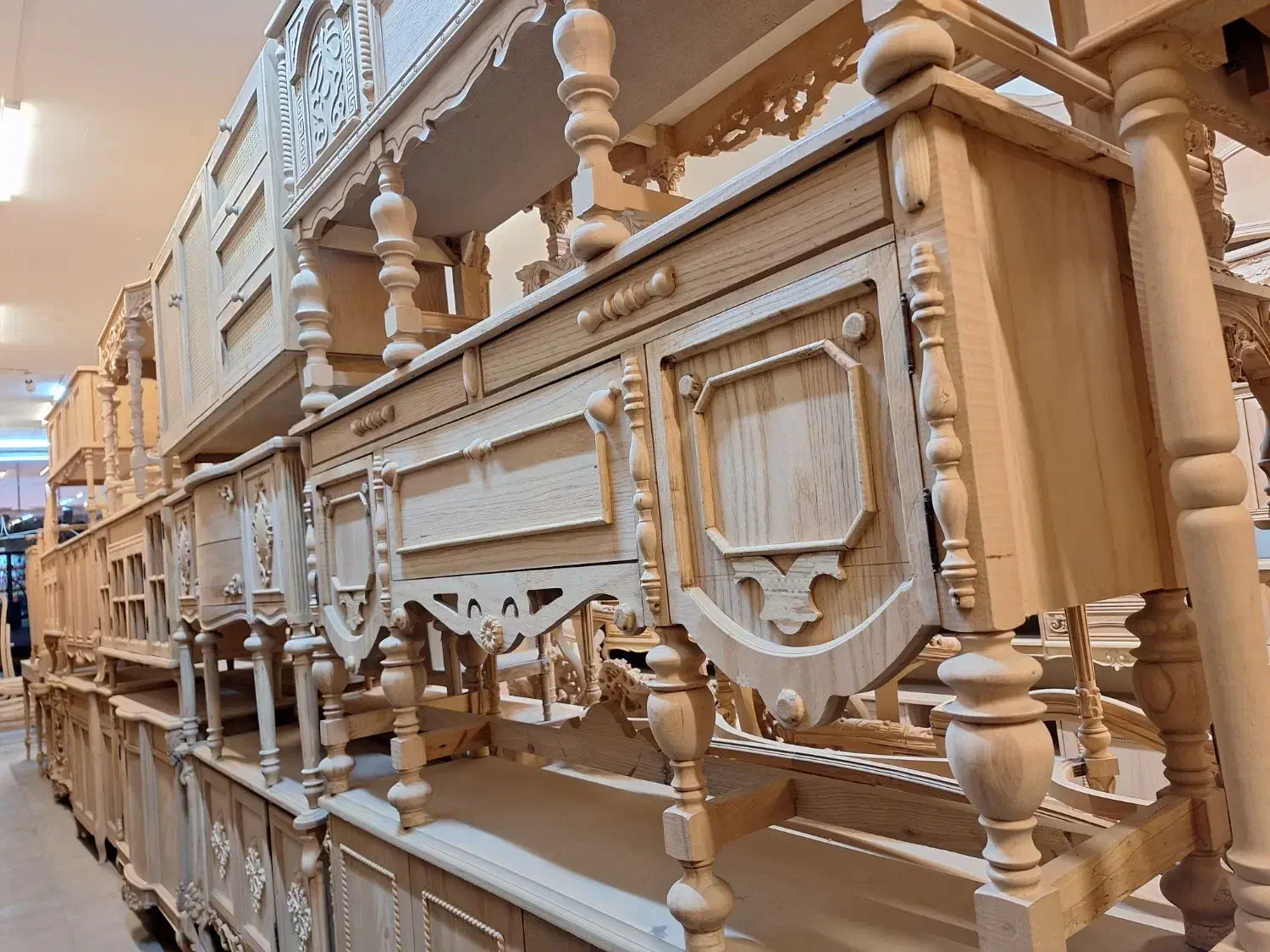 کنسول چوبی بصورت خام و رنگ شده|بوفه، ویترین، کنسول|مشهد, یاس|دیوار