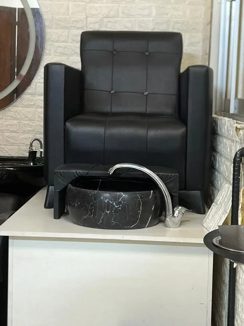 فروش صندلی پدیکور و وسایل ناخن|آرایشگاه و سالنهای زیبایی|تهران, صد دستگاه|دیوار