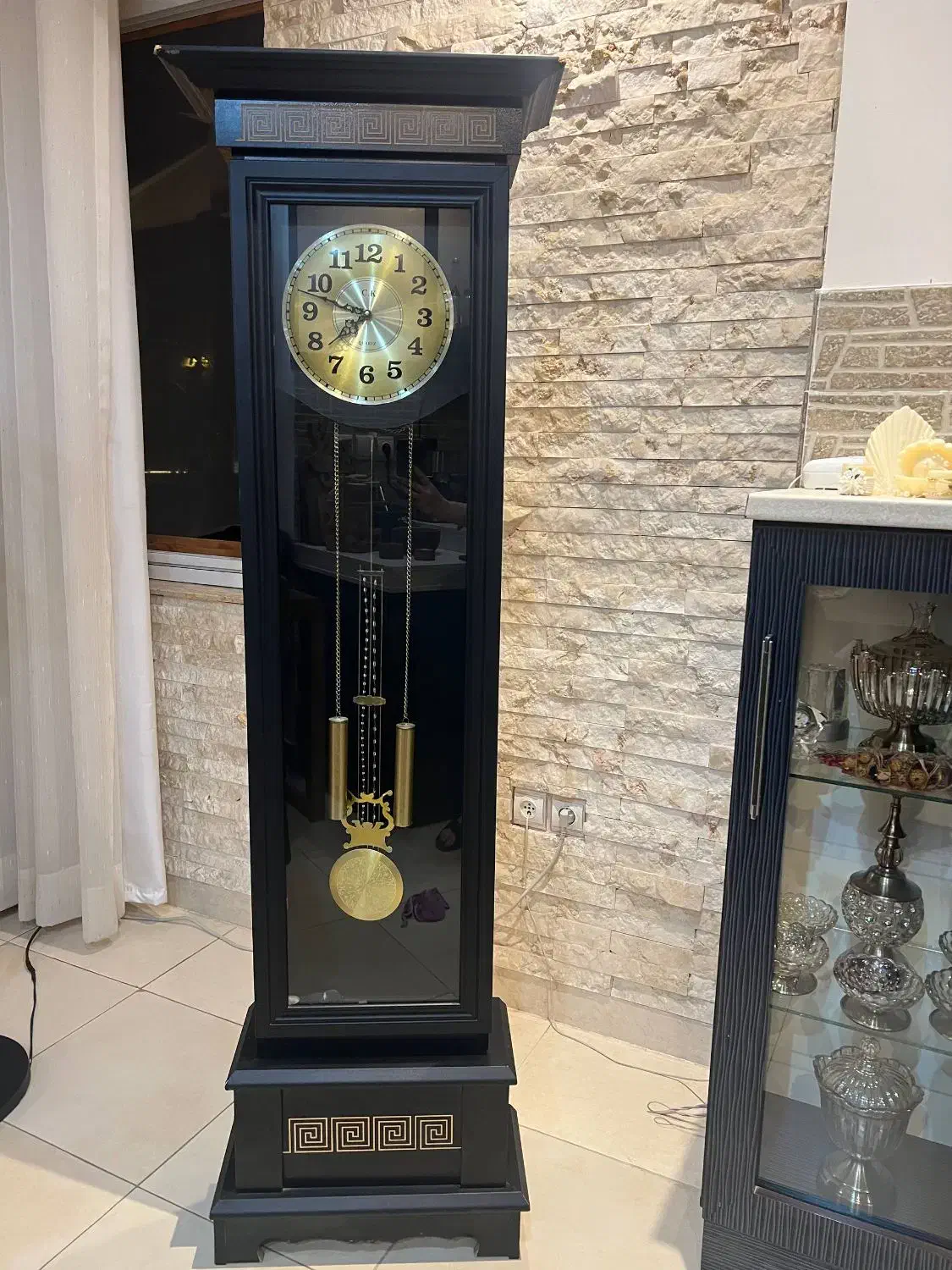 آباژور ،گلدان سفالی، ساعت ایستاده|چراغ خواب و آباژور|رشت, منظریه|دیوار