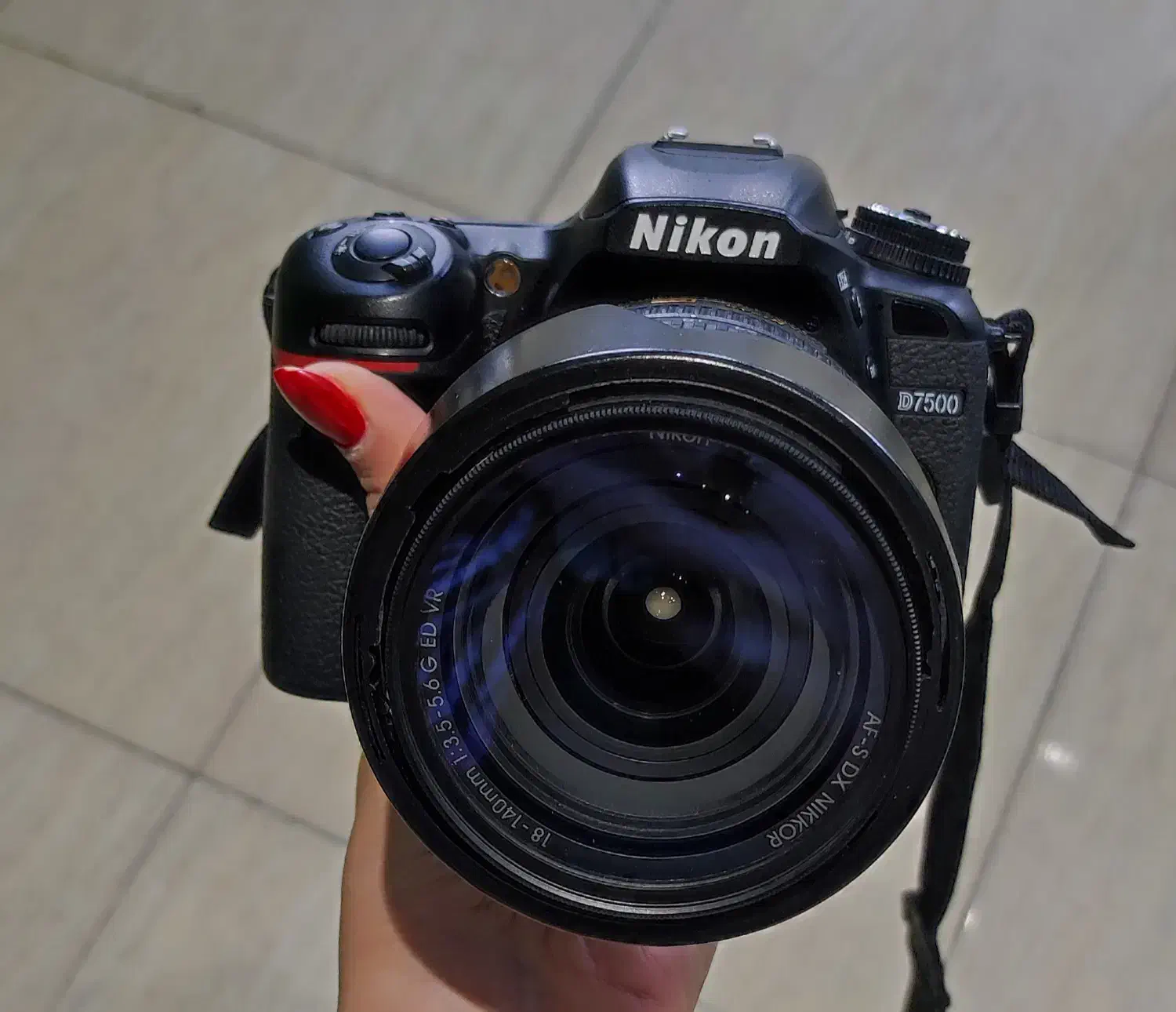 فروش دوربین حرفه‌ای نیکون D7500 + لوازم جانبی کامل|دوربین عکاسی و فیلم‌برداری|صدرا-فارس, فاز ۱|دیوار