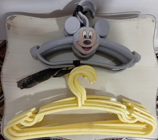 فروش عمده چوب لباسی|بندرخت و رخت‌آویز|خرم‌آباد, |دیوار