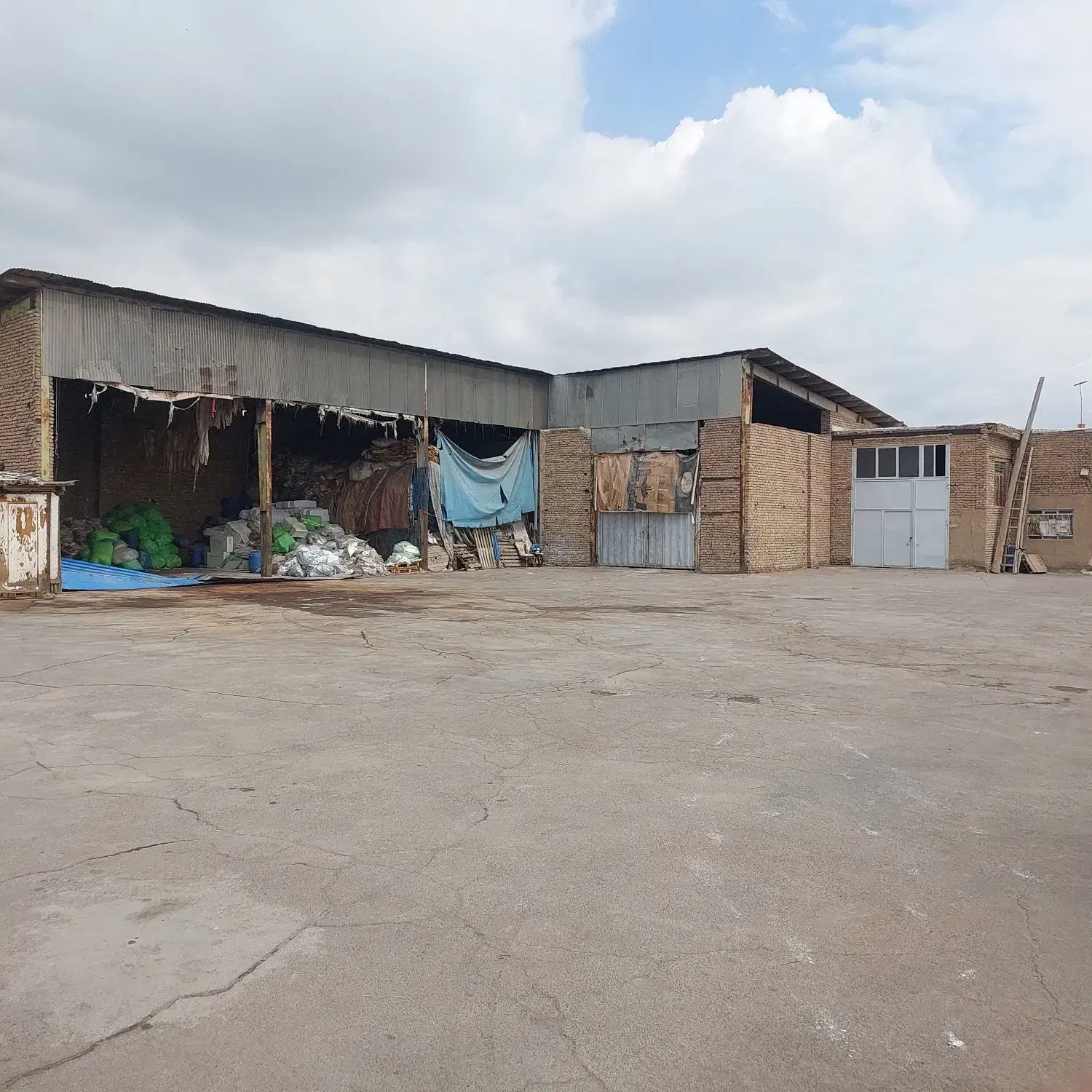 تجاری|فروش دفتر صنعتی، کشاورزی، تجاری|ری, تصفیه خانه|دیوار