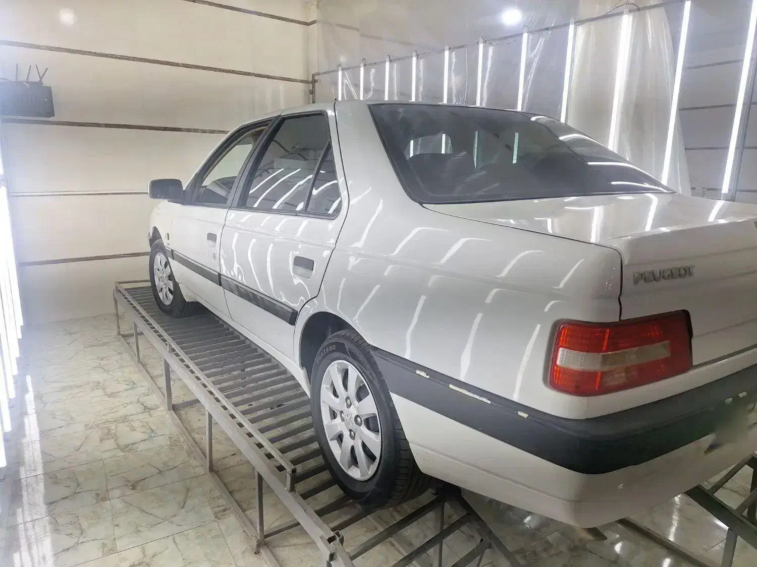 فروش نقدی پژو ۴۰۵ اس ال ایکس مدل ۹۶|خودرو سواری و وانت|چادگان, |دیوار