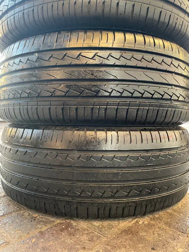 لاستیک کامفرسر ۱۴ ۶۰ ۲۰۵ و۱۹۵|قطعات یدکی و لوازم جانبی|تبریز, |دیوار