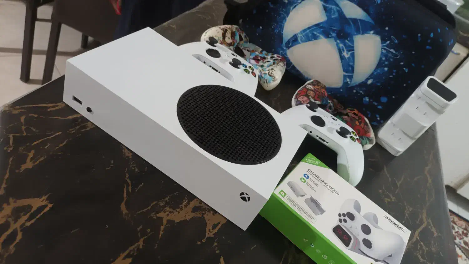 Xbox seri S کاملا نو با دو دسته نو بدون کارکرد|کنسول، بازی ویدئویی و آنلاین|قائم‌شهر, |دیوار