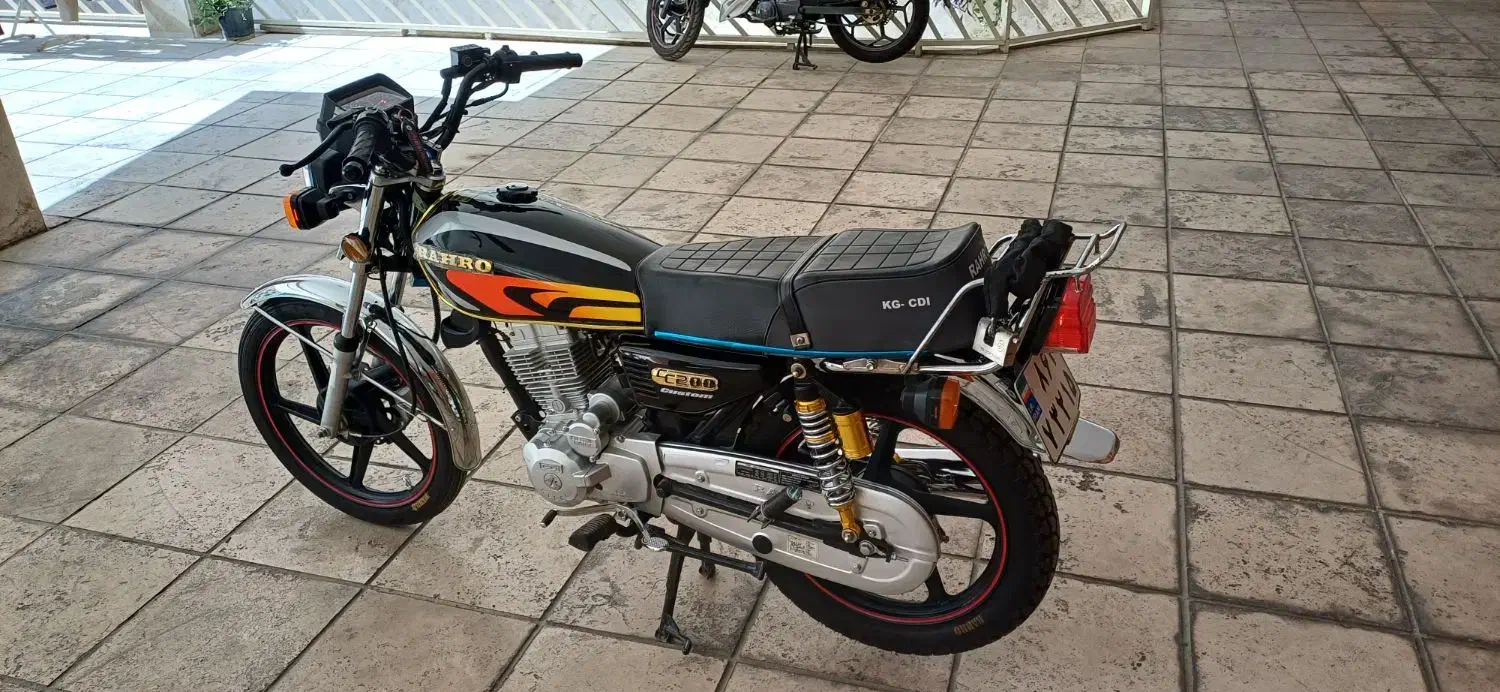 موتور هندا 200 رهرو|موتورسیکلت|اصفهان, برازنده|دیوار