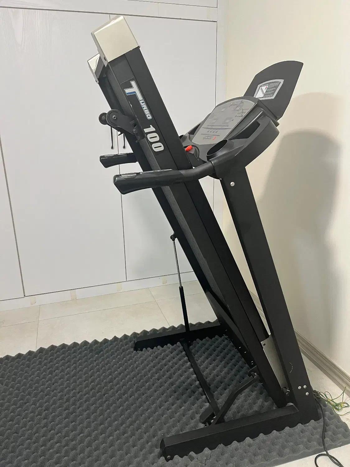 تردمیل توربو فیتنس ۱۰۰ تایوان|تجهیزات ورزشی|شاهین‌شهر, عطار|دیوار