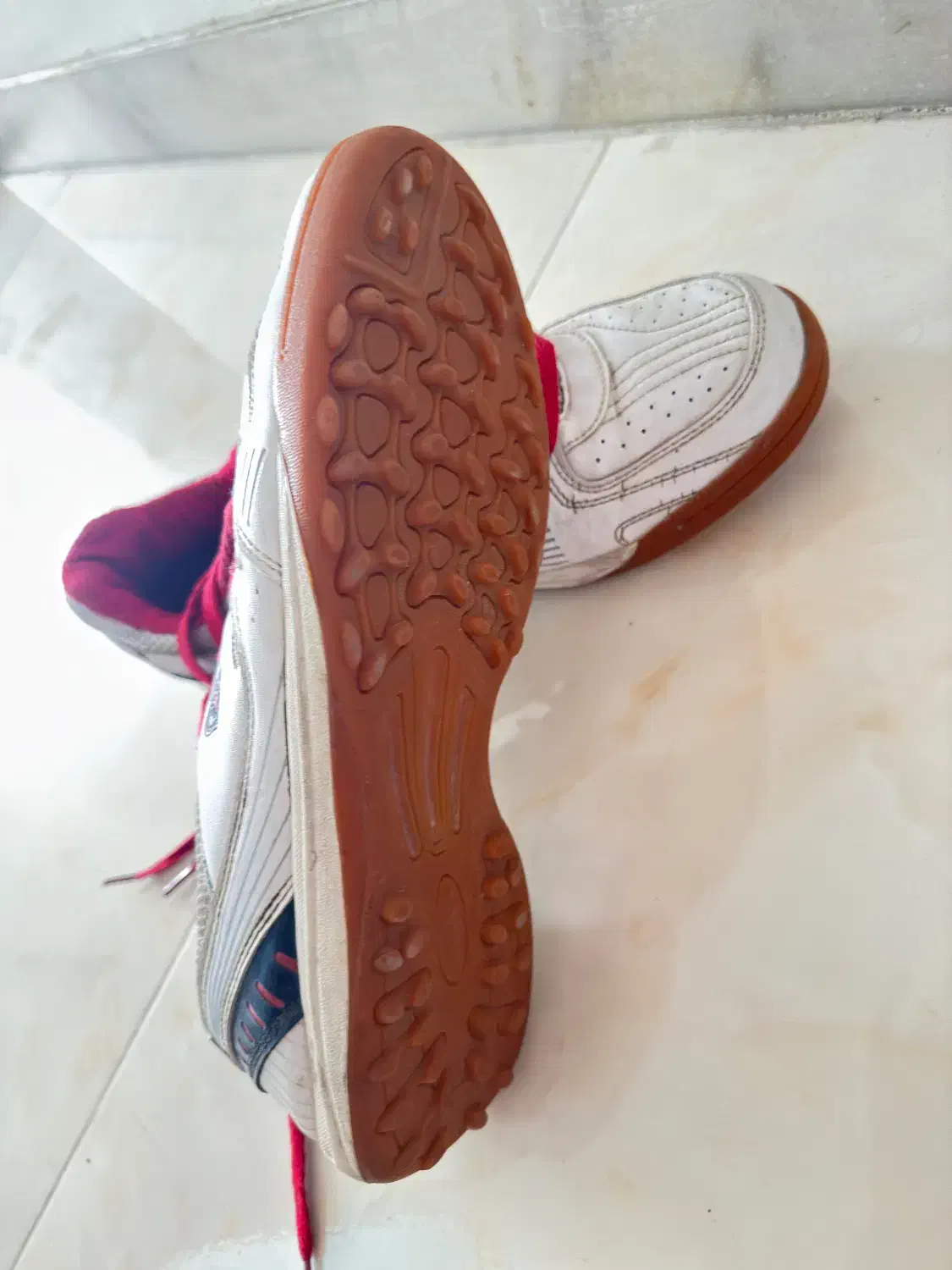 کفش استوک دار فوتبالی چمنمصنوعی|کیف، کفش، کمربند|اصفهان, خلیل آباد|دیوار