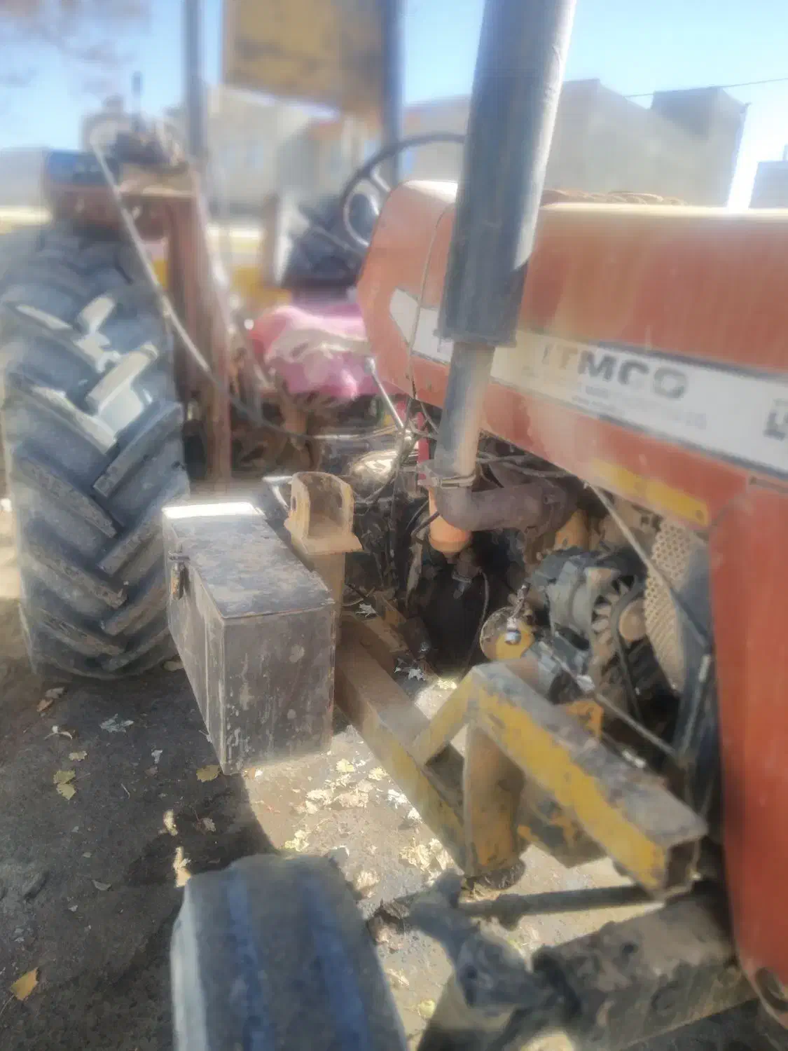 توافقی|خودرو سنگین|خنجین, |دیوار