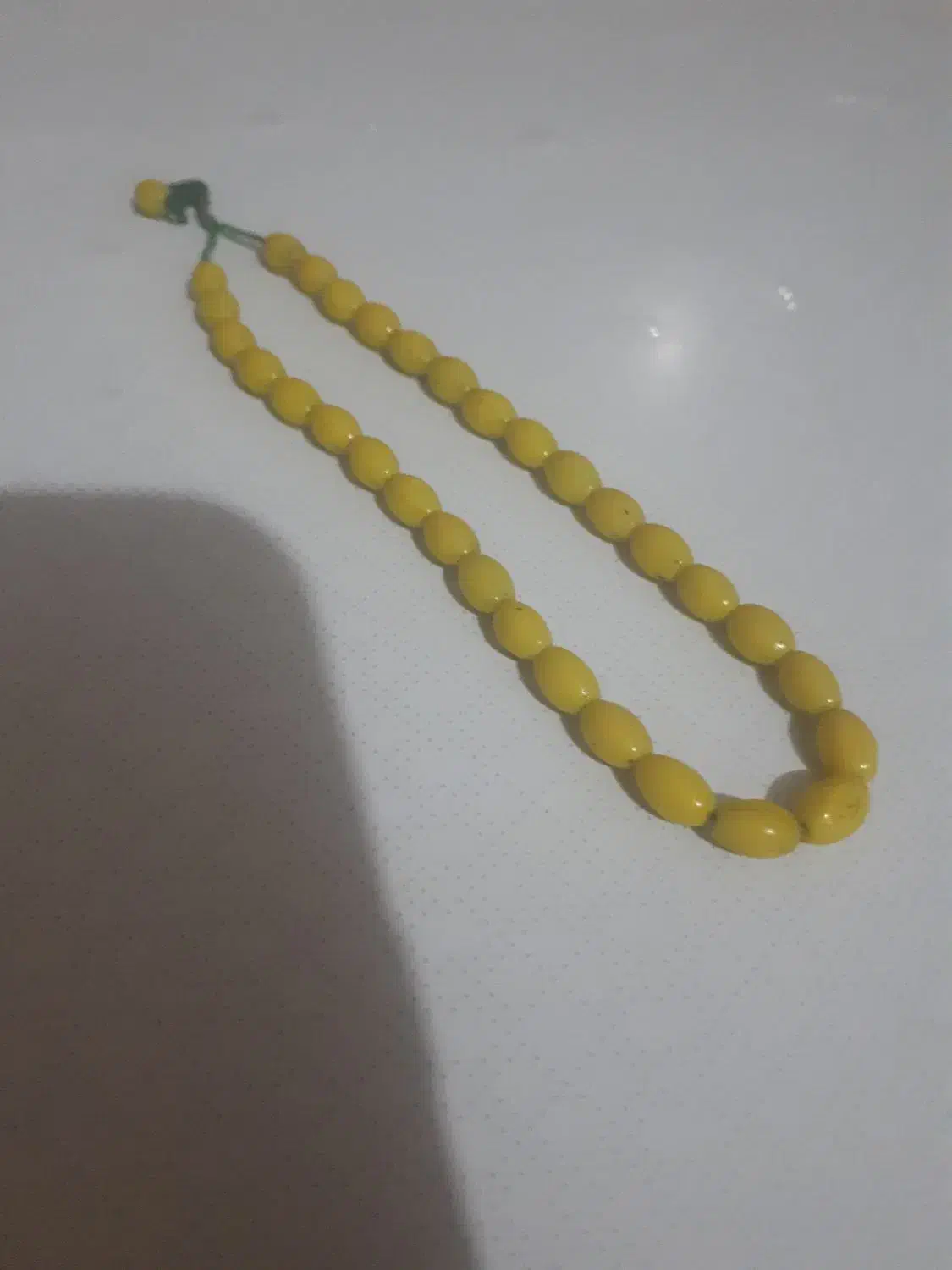 تسبیح کهربای عتیغه و اصل|کلکسیون اشیاء عتیقه|شیراز, کفترک|دیوار