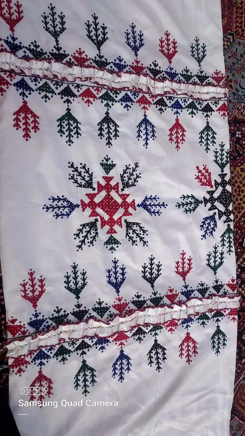 بالشت و کناره پلیواری|رختخواب، بالش، پتو|ایرانشهر, |دیوار