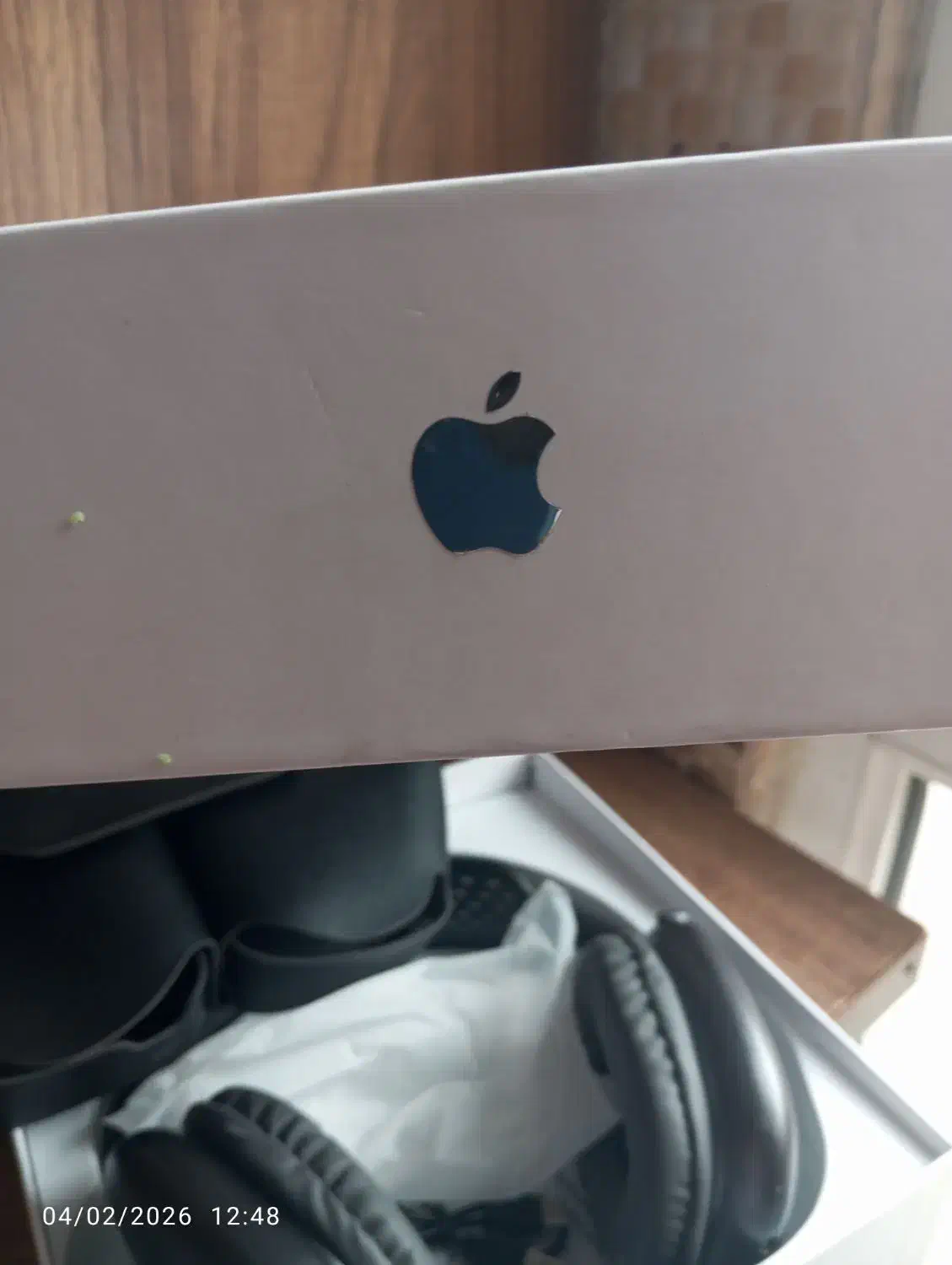 هدفون اپل|پخش‌کننده همراه|دورود, |دیوار