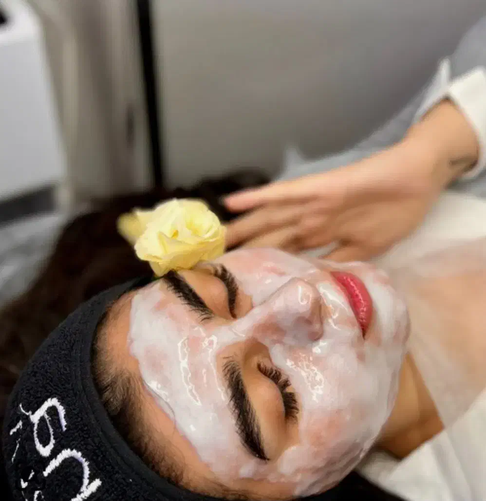 خدمات زیبایی پوست و مو|خدمات آرایشگری و زیبایی|اصفهان, برازنده|دیوار