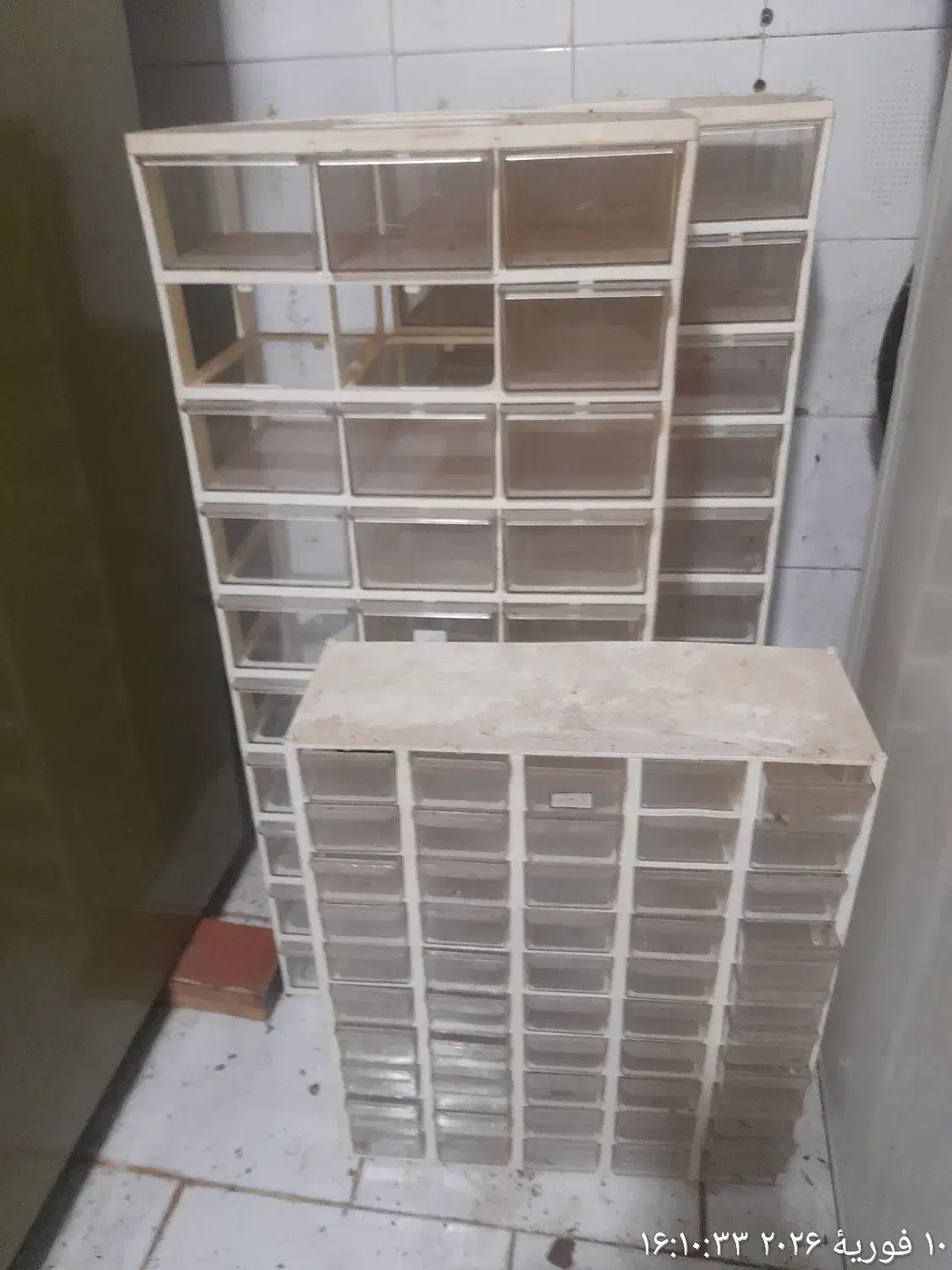 قفسه کشوئی|کتابخانه، شلف، قفسه‌های دیواری|رشت, کوی فکوری|دیوار