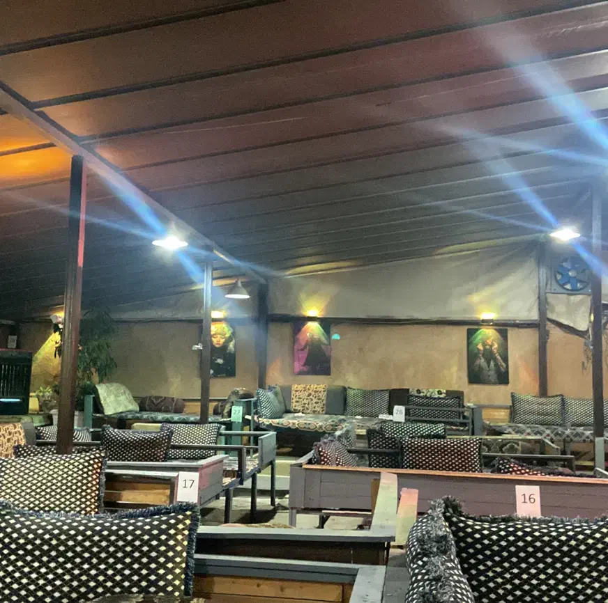 استخدام سالندار و سفارشگیر رستوران و قلیون زن|استخدام خدمات فروشگاه و رستوران|شیراز, دکتر حسابی|دیوار