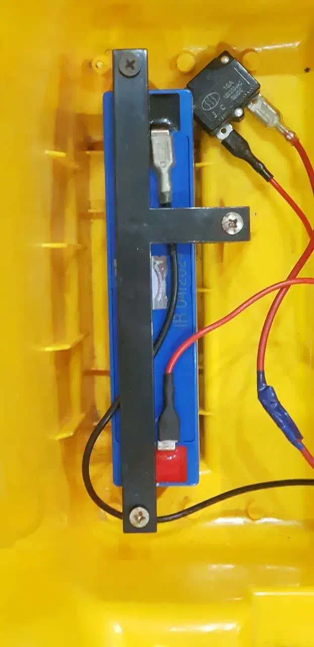 ماشین اسباب بازی|اسباب‌بازی بچه|آفتاب, |دیوار