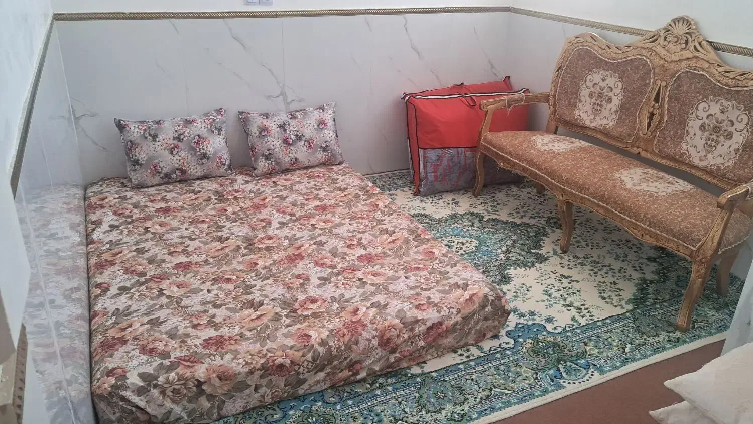 سوئیت ویلایی دربست سوییت فقط خانوادهها مجرد ممنوع|اجارهٔ کوتاهمدت آپارتمان و سوئیت|دامغان, |دیوار