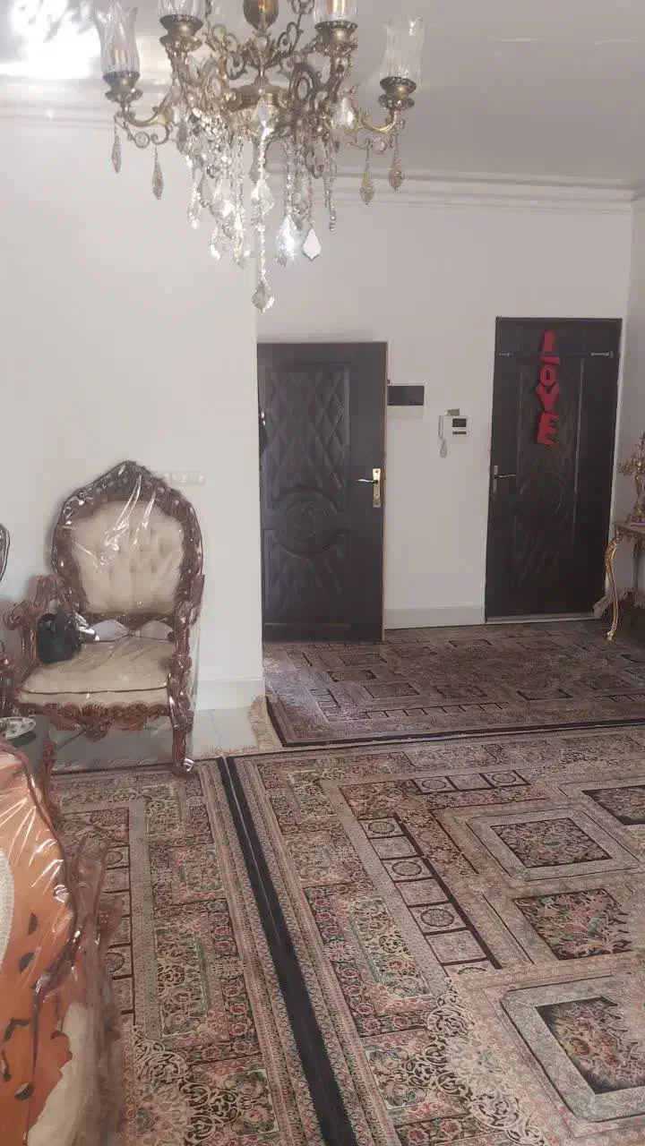 فروش.واحد۱۰۰متری همراه مغازه تجاری رسالت بقیه الله|فروش خانه و ویلا|قم, یزدان‌شهر|دیوار