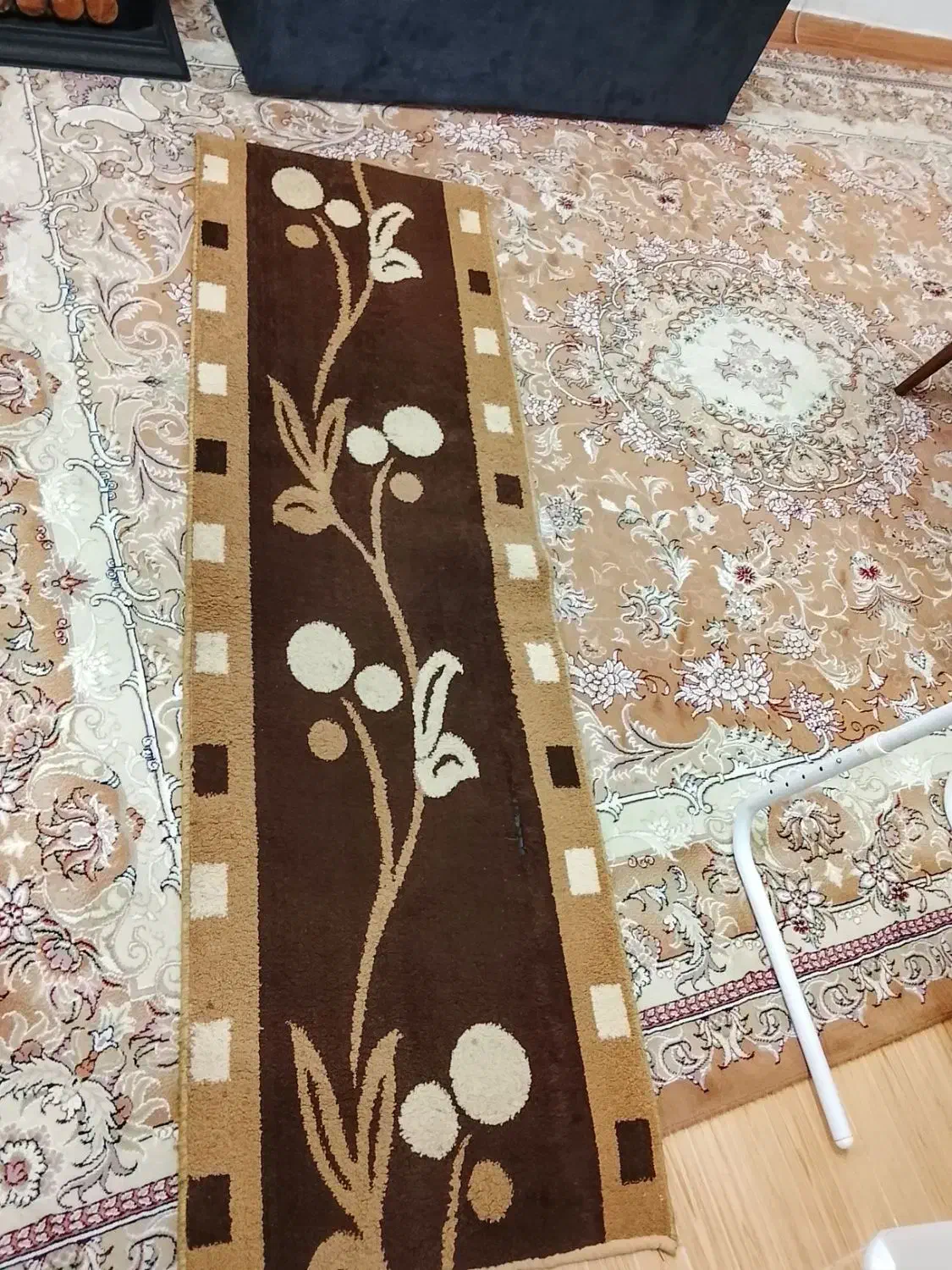 یک تخته فرش|فرش|رشت, جهاد|دیوار