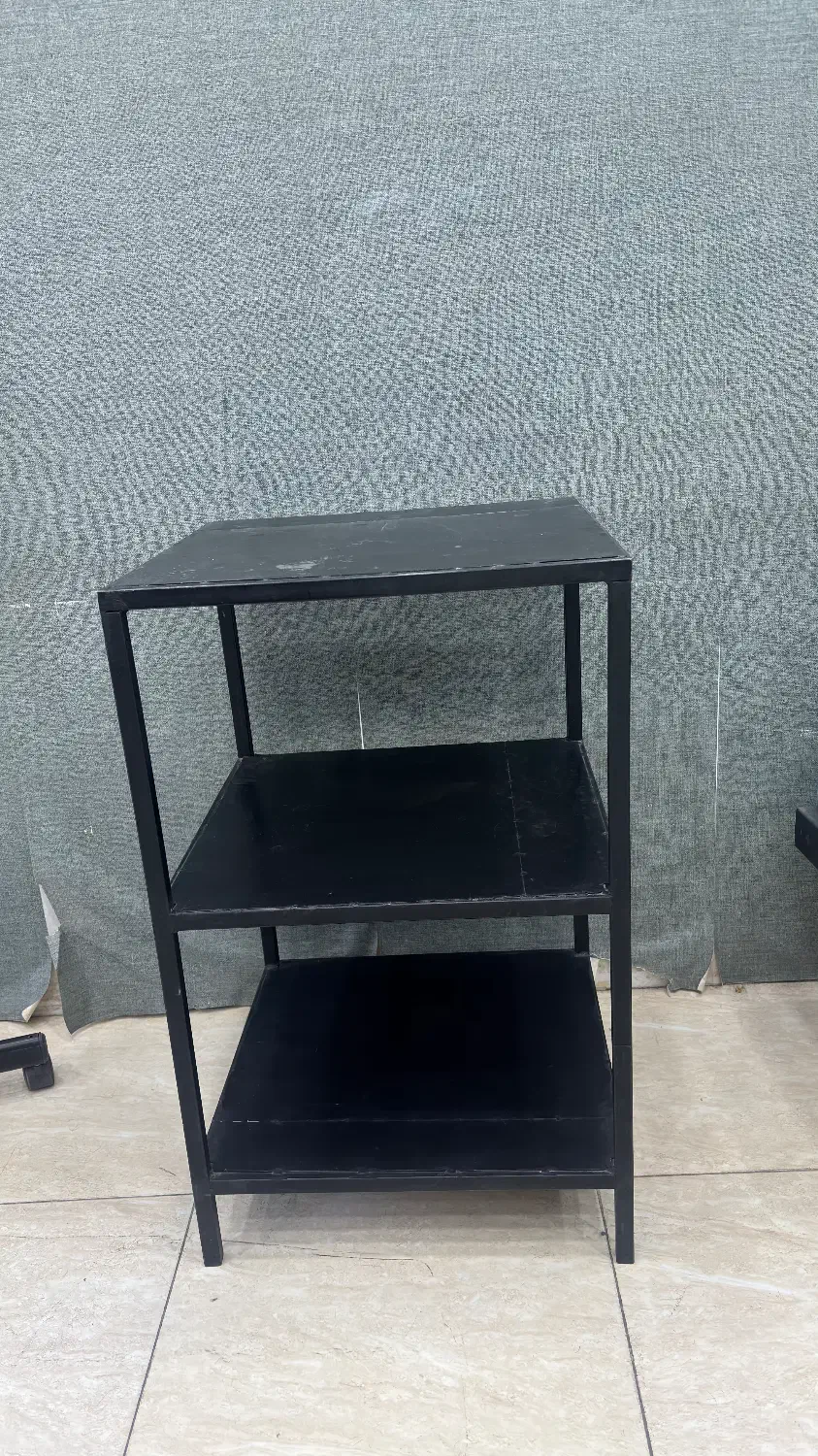 چهارپایه فلزی|آرایشگاه و سالن‌های زیبایی|سنندج, |دیوار